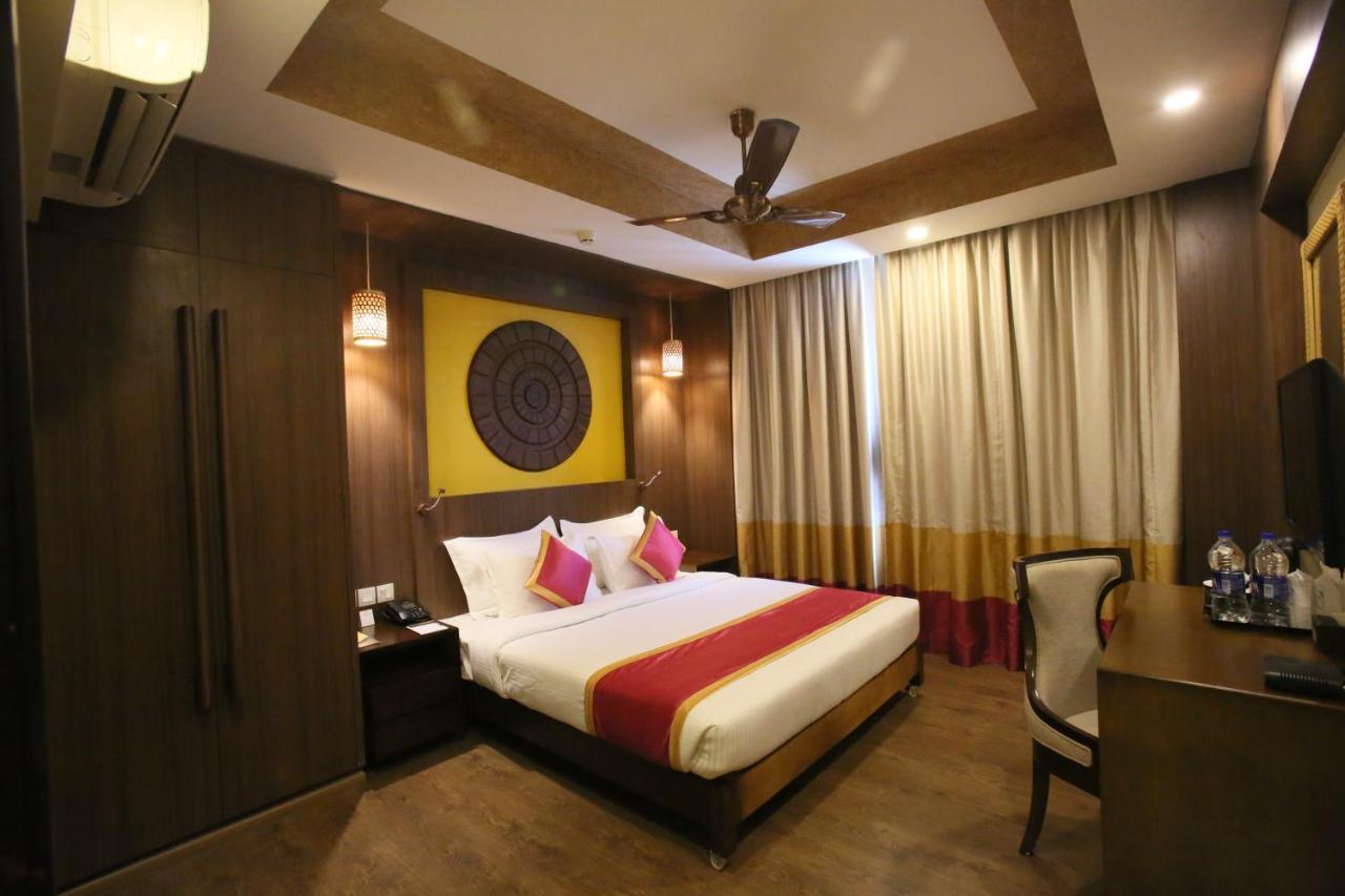 Vivin Luxury Suites トリバンドラム エクステリア 写真