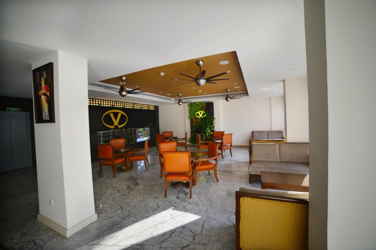 Vivin Luxury Suites トリバンドラム エクステリア 写真